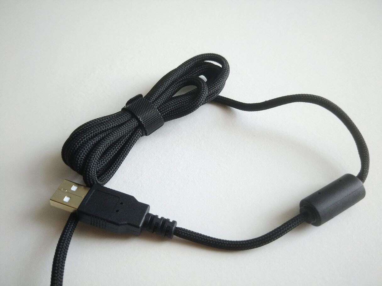 Test myszki Dream Machines DM5 Blink