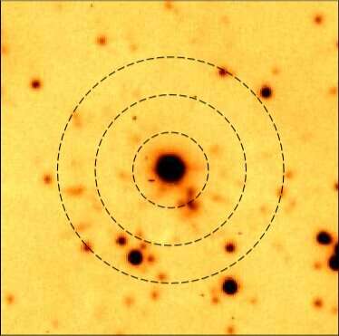 Mgławica planetarna WR 72 posiada węzły ubogie w wodór