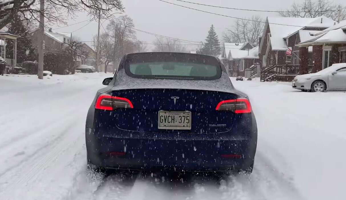Tesla Model 3, Model 3 w zimie, zimno a EV, elektryczne samochody w zimie