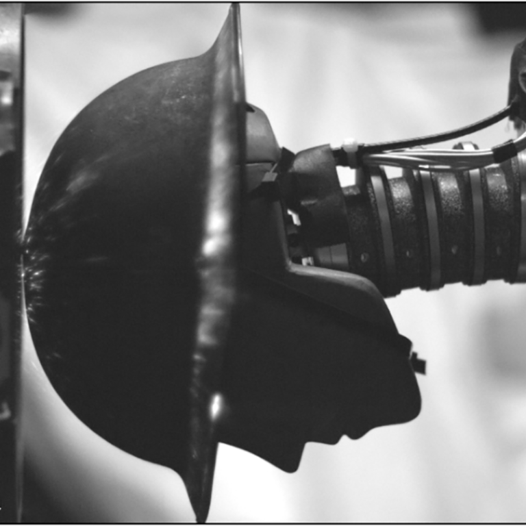 hełmy wojskowe, hełmy w wojsku, wybuchy a hełmy, ochrona przed wybuchami