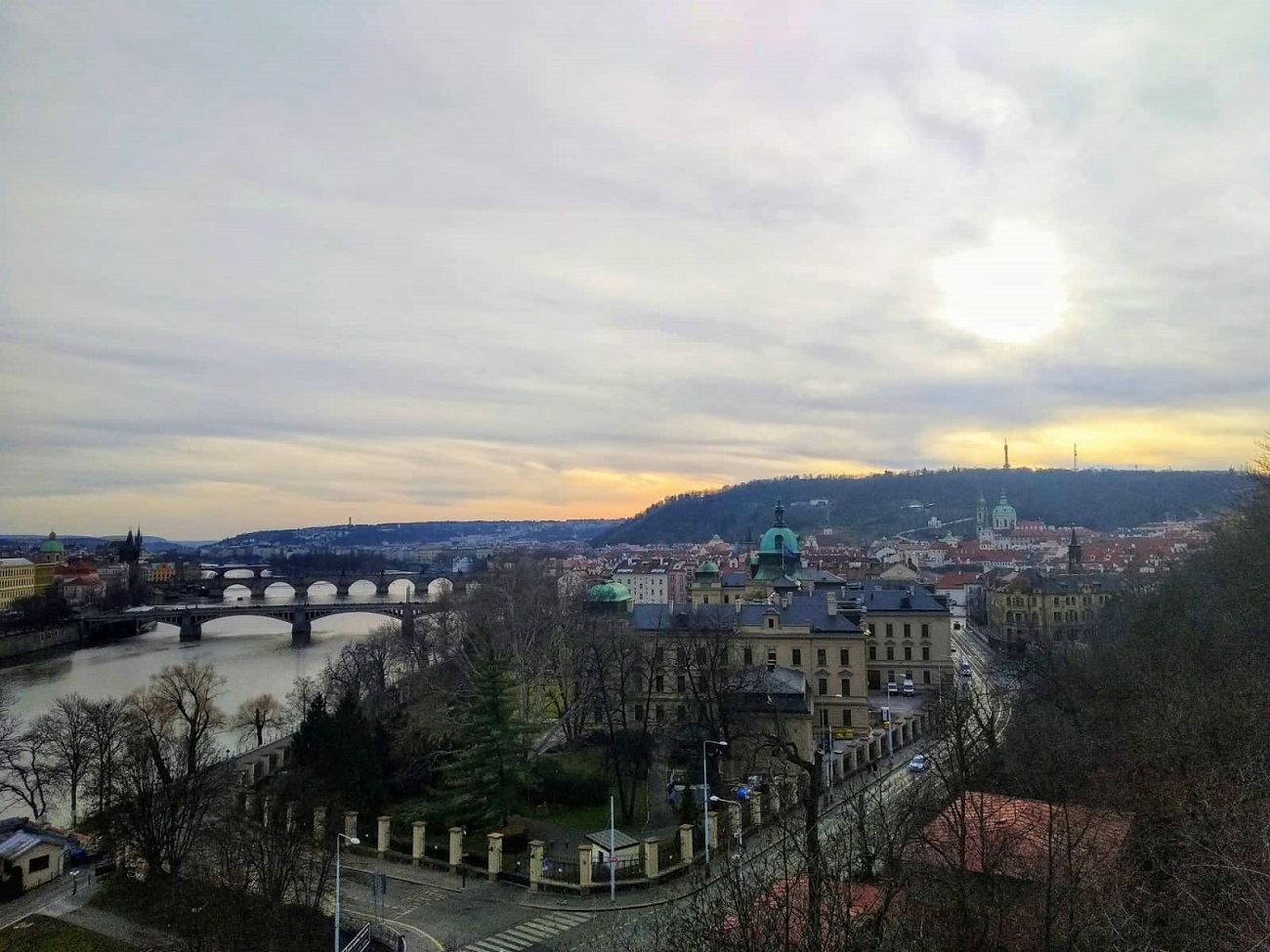Architektoniczna perełka tuż za południową granicą – relacja z wyjazdu do Pragi