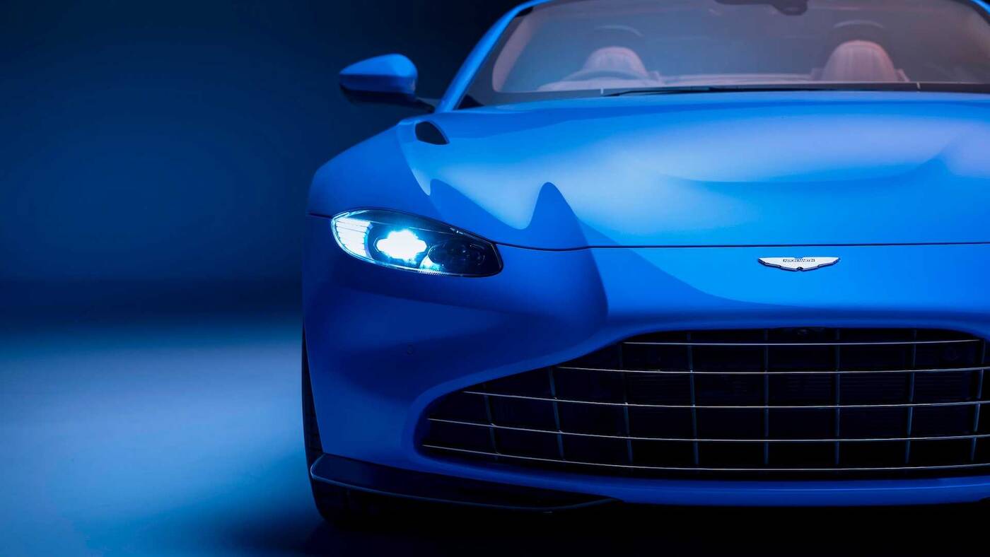 Roadster Aston Martin Vantage 2021 kabrioletem z najszybciej składającym się dachem