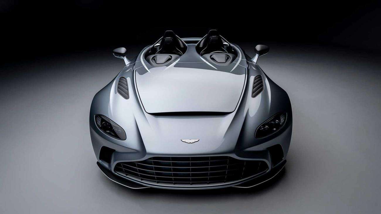 Aston Martin V12 Speedster, to 700-konna bestia bez dachu