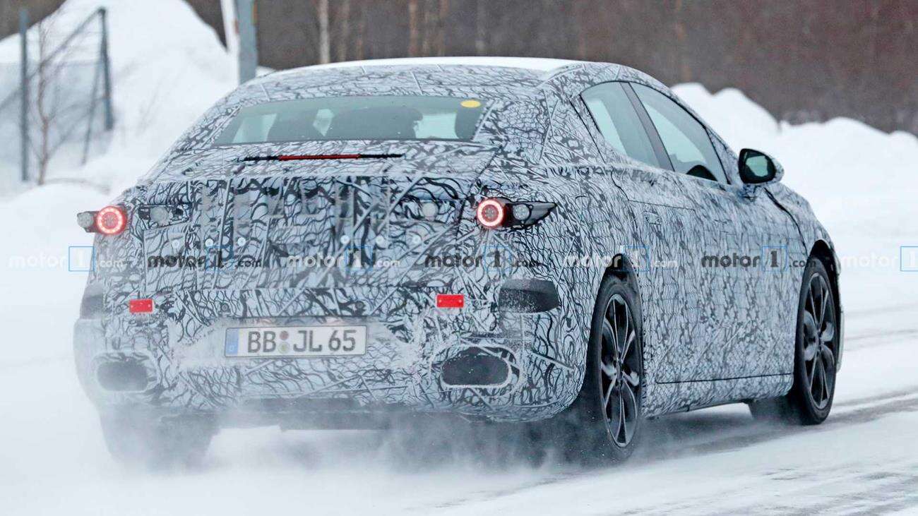 Elektryczny odpowiednik E-klasy Mercedesa, czyli EQE 2023