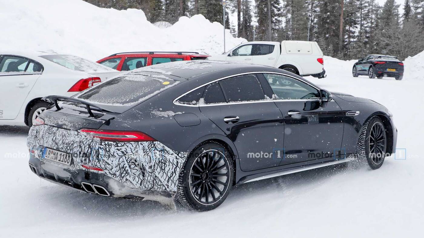 Mercedes-AMG GT 73 dostrzeżony w hybrydowej wersji