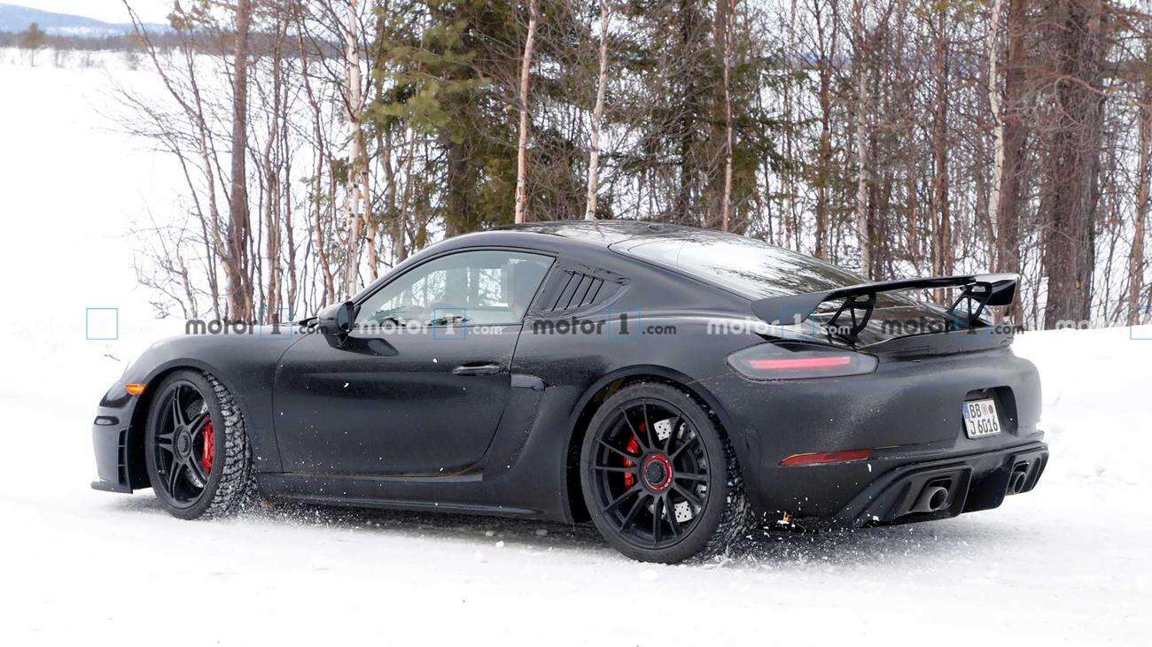 Nowe Porsche 718 Cayman GT4 RS na zdjęciach