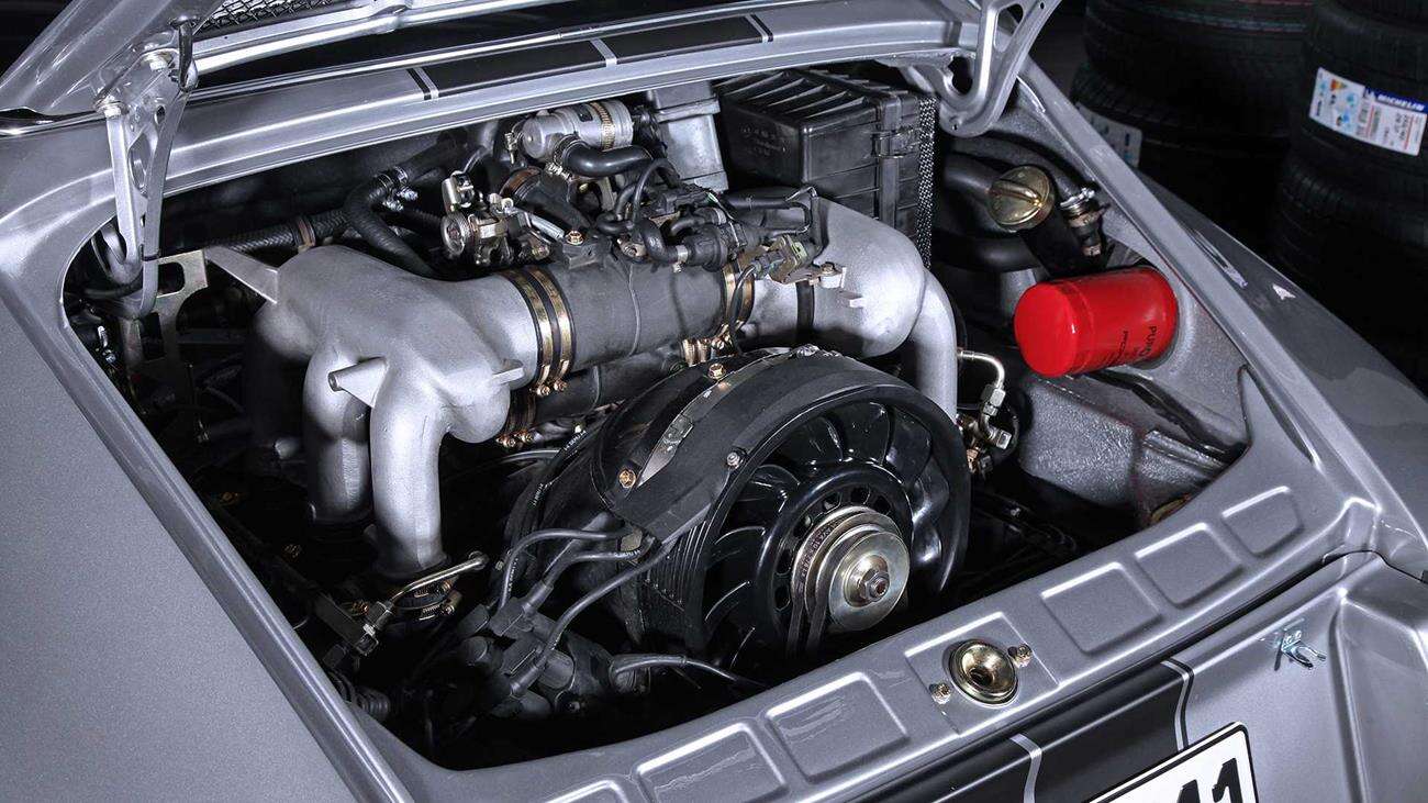 Oto przeniesione w czasie Porsche 911 z 1985 roku