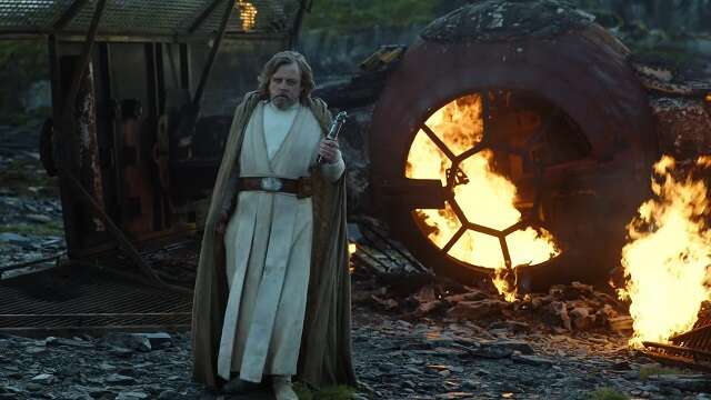 Fascynujące zdjęcia zza kulis filmu Gwiezdne Wojny: Skywalker. Odrodzenie