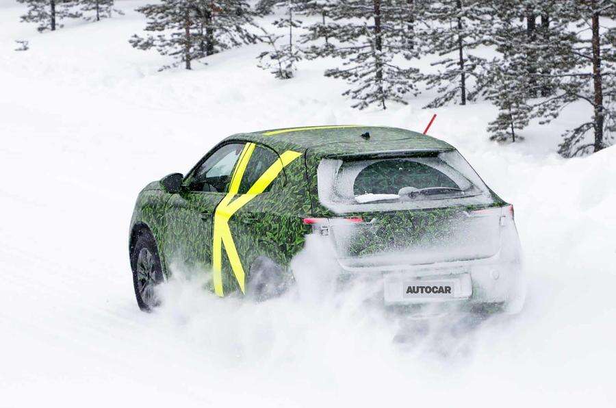 Zdjęcia z testów Vauxhall Mokka X 2021