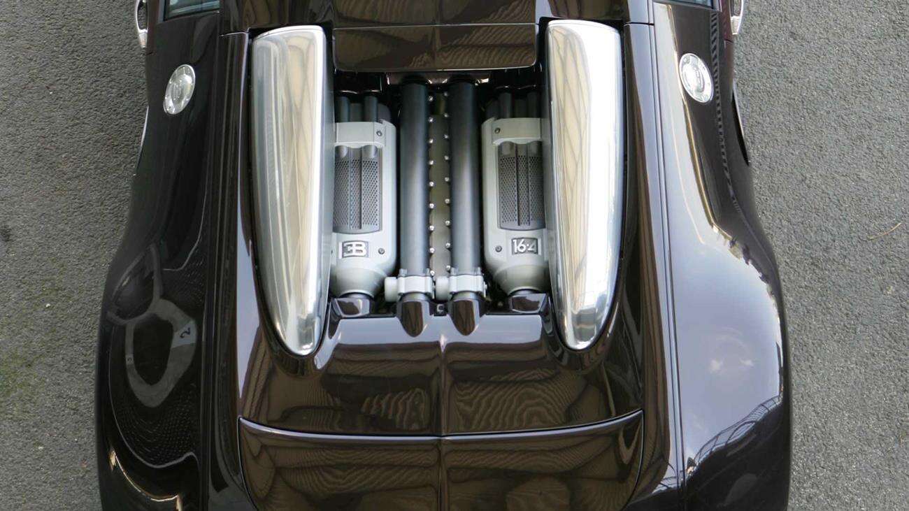 Bugatti Veyron świętuje 15 rocznicę przekroczenia prędkości