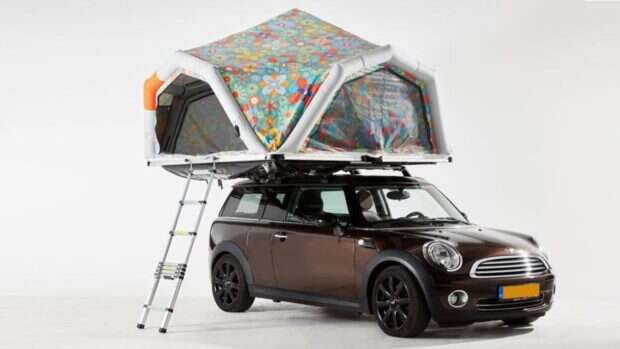 Co powiecie na biwak w namiocie na samochodzie?