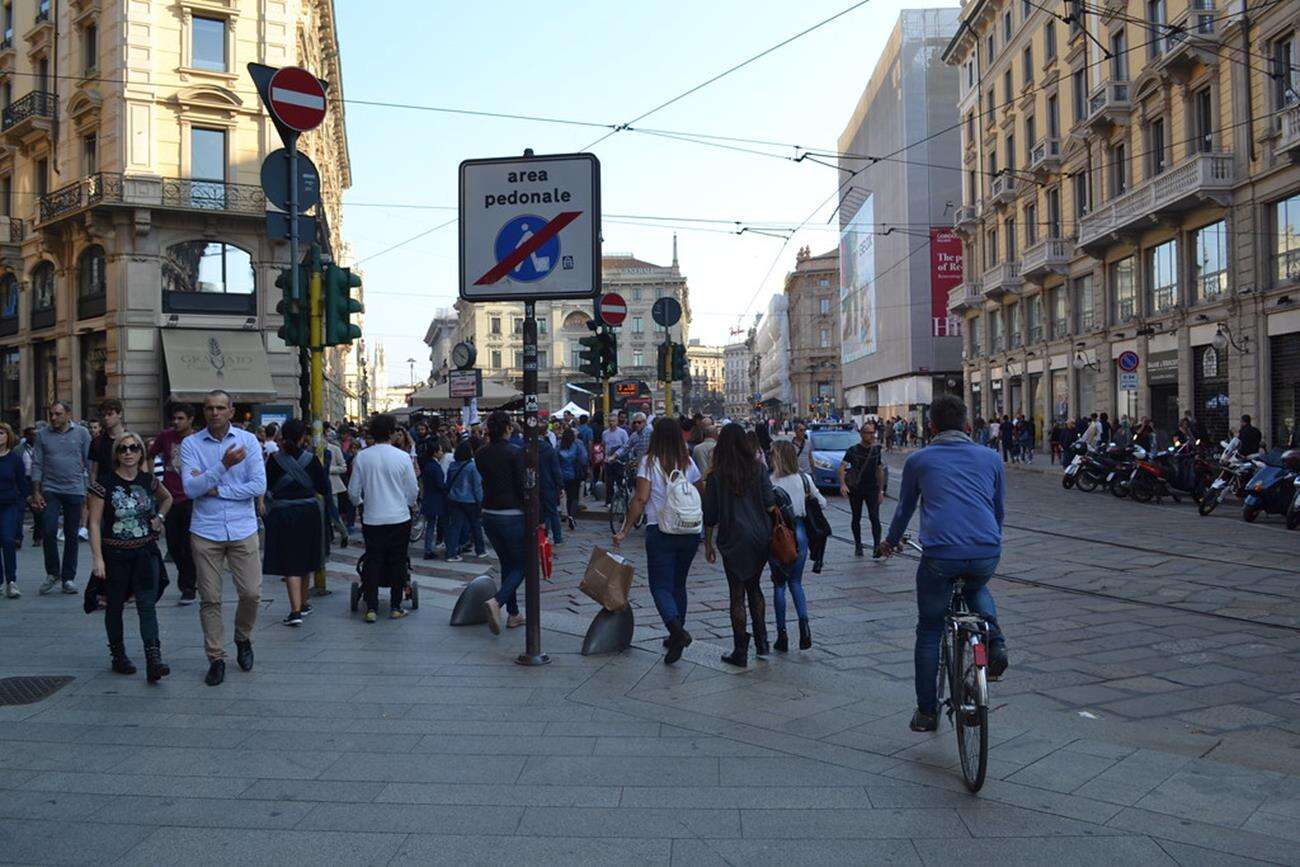 Mediolan widzi w pandemii szansę na zmniejszenie ruchu ulicznego