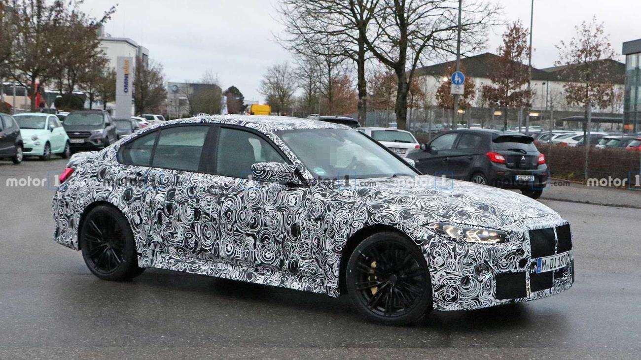 Nowy BMW M3 Sedan w pełnym kamuflażu