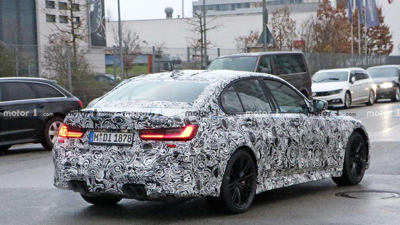 Nowy BMW M3 Sedan w pełnym kamuflażu