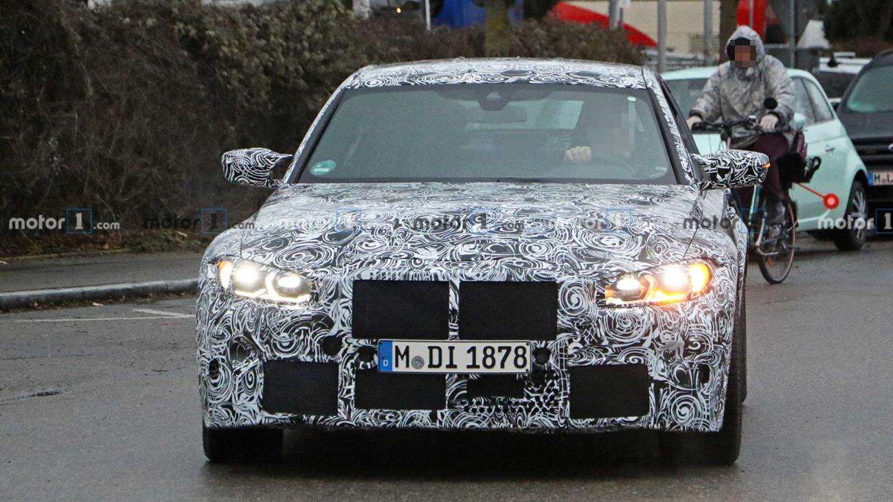 Nowy BMW M3 Sedan w pełnym kamuflażu