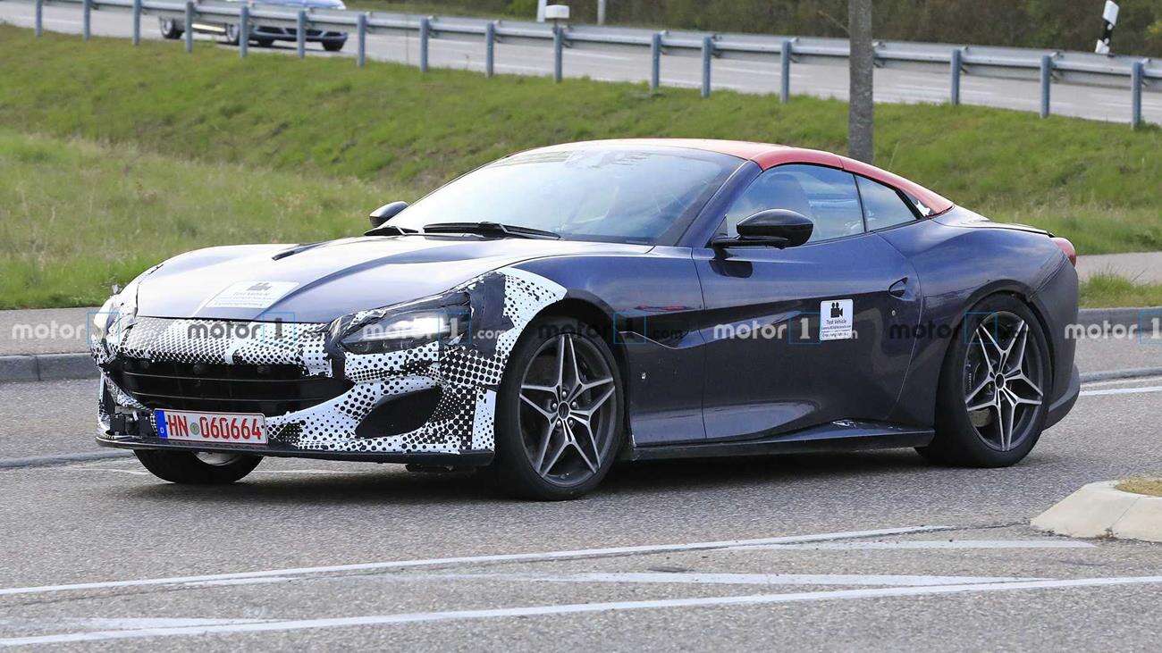 Odświeżony Ferrari Portofino po raz pierwszy w obiektywie
