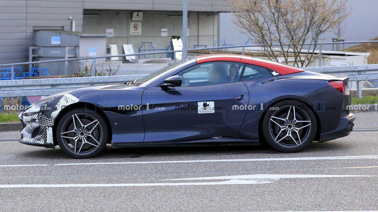 Odświeżony Ferrari Portofino po raz pierwszy w obiektywie