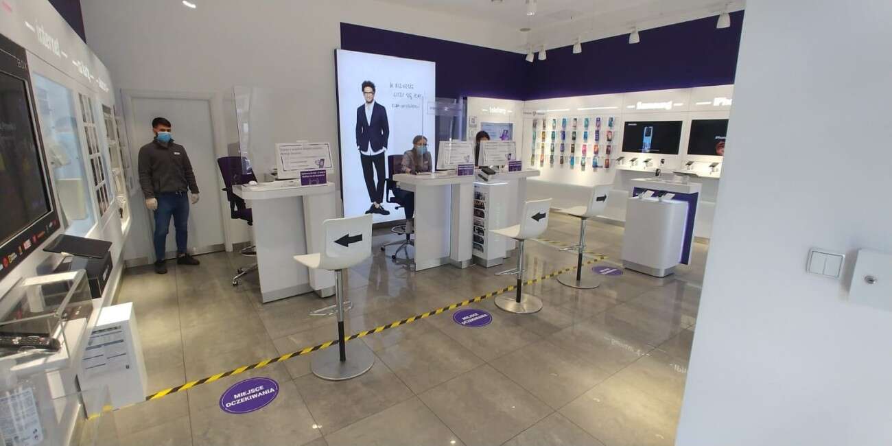 Play otwiera punkty wsparcia dla klientów