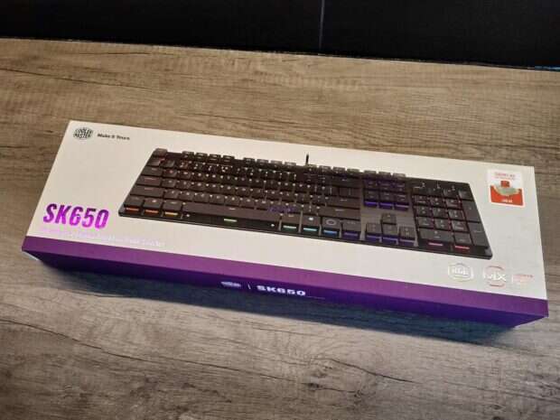 Równie szybka, co droga. Test klawiatury Cooler Master SK650