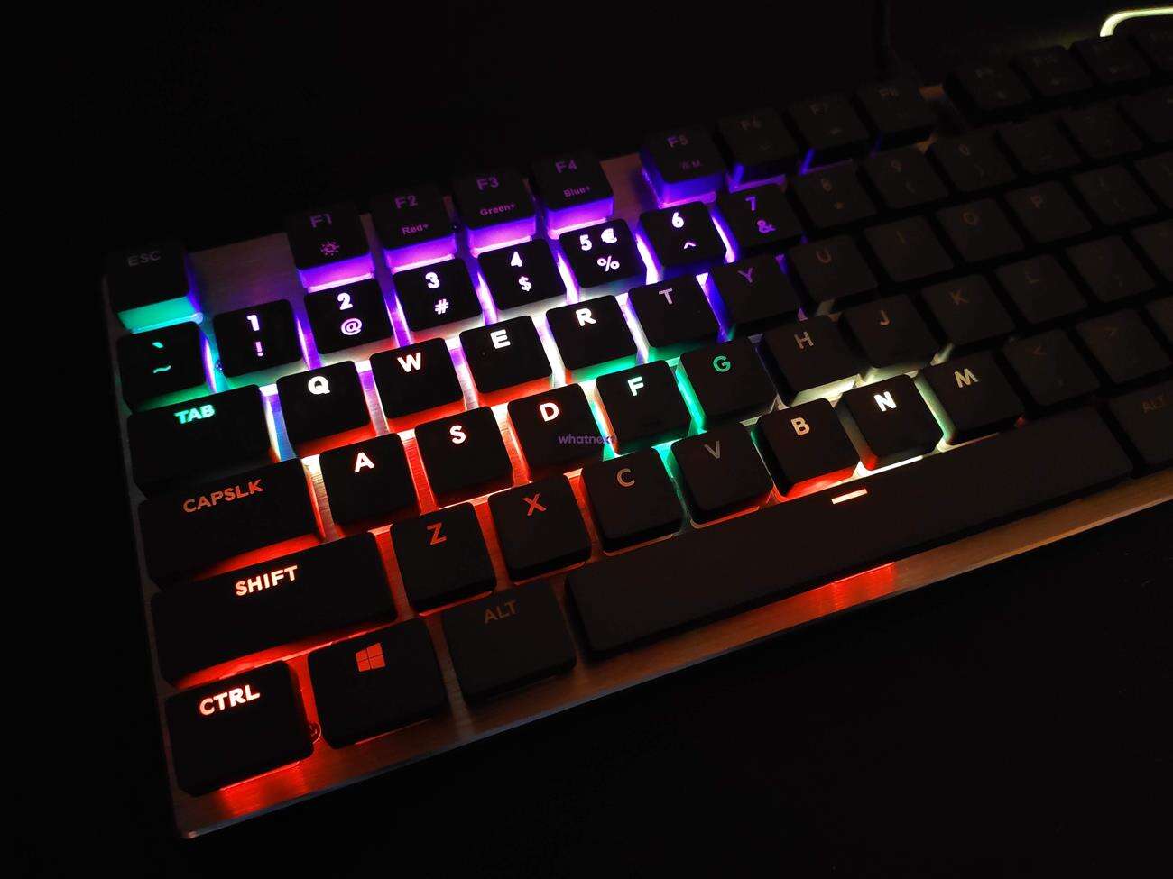 Równie szybka, co droga. Test klawiatury Cooler Master SK650