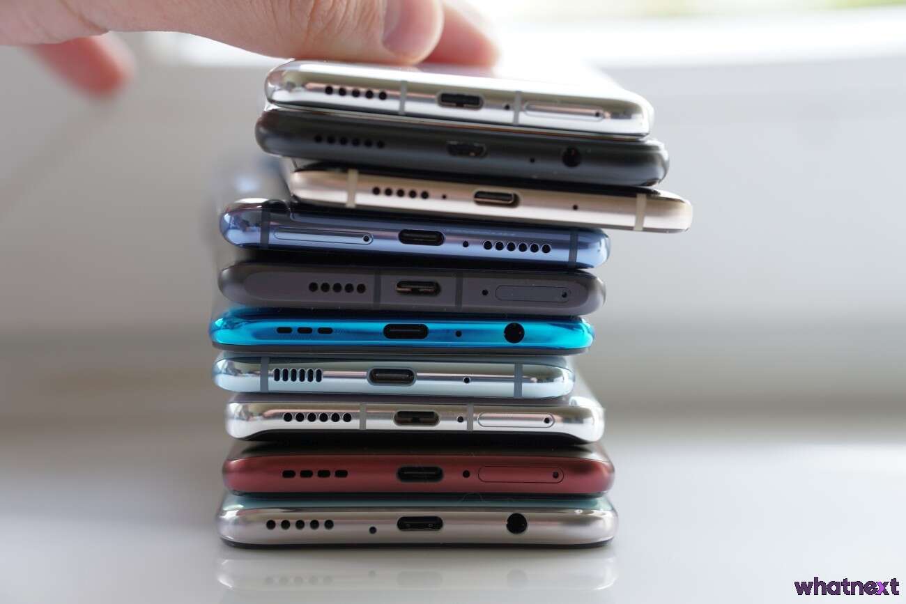 Czarne smartfony były nudne? To teraz są kolorowe i takie same