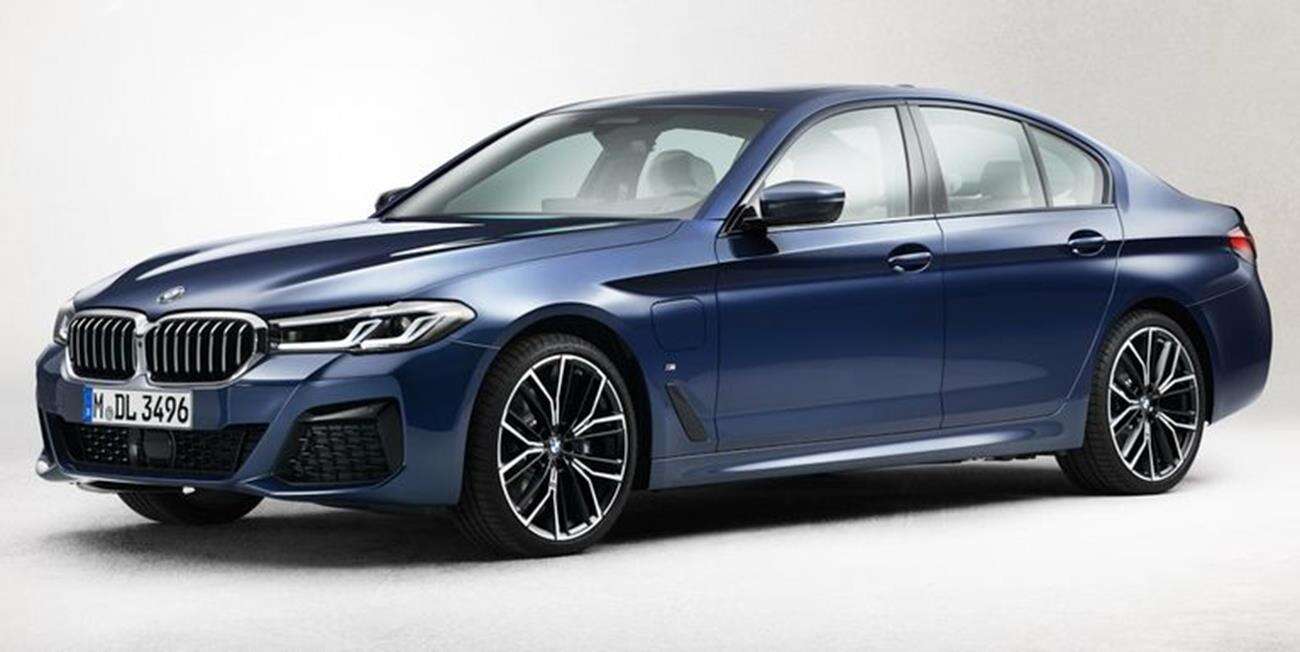 Wyciekły zdjęcia odświeżonego BMW 5 2021