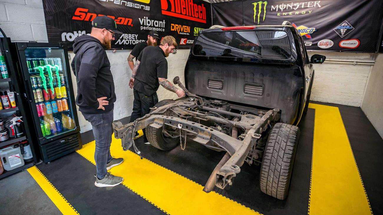 Co powiecie na 1000-konny silnik z Nissana GT-R w pickupie?