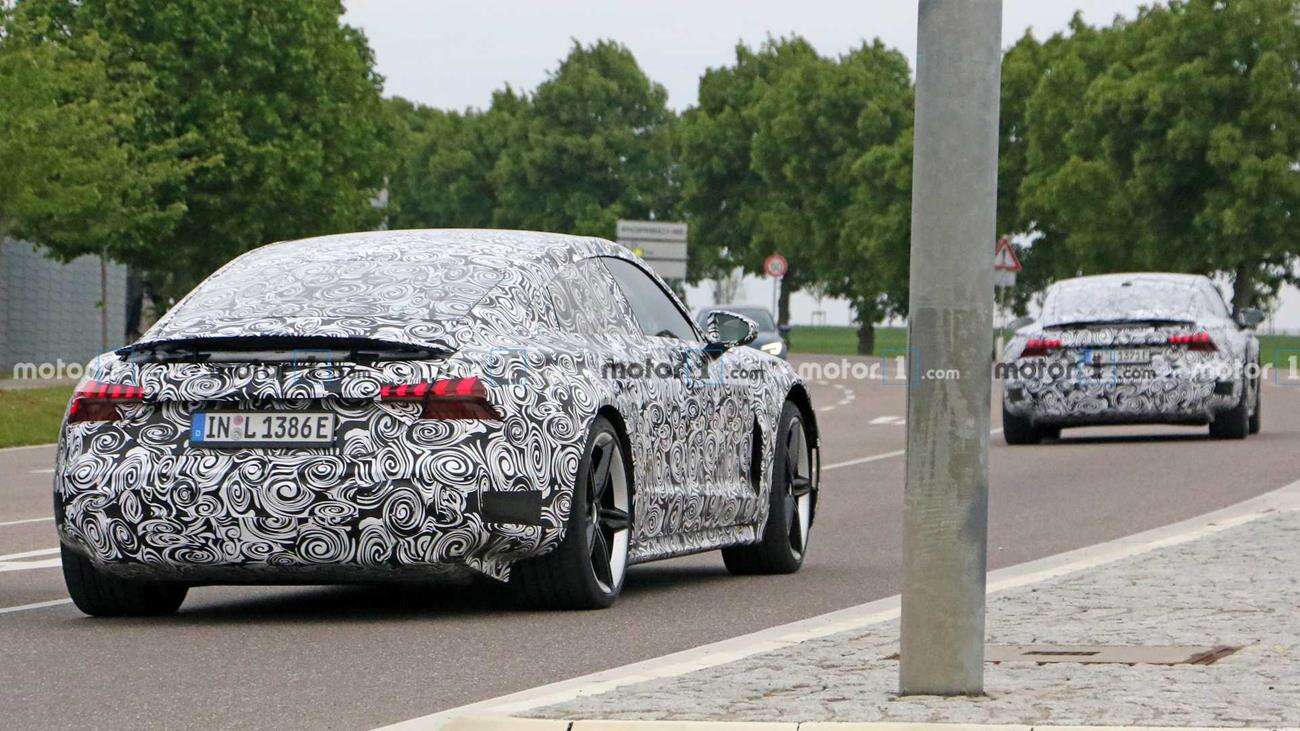 Co robił prototyp Audi E-Tron GT 2021 w placówce Porsche?
