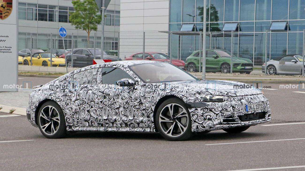 Co robił prototyp Audi E-Tron GT 2021 w placówce Porsche?