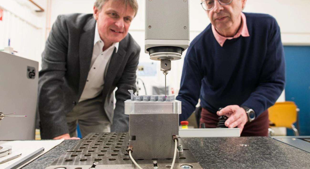 Elektrochemiczna technologia poprawia wydruki 3D z metalu