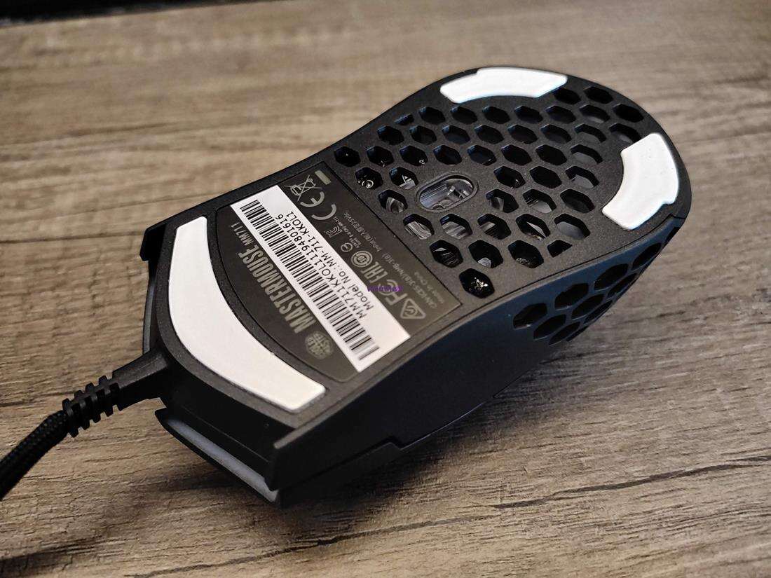 Test myszek MM710 i MM711 oraz twardej podkładki Cooler Mastera