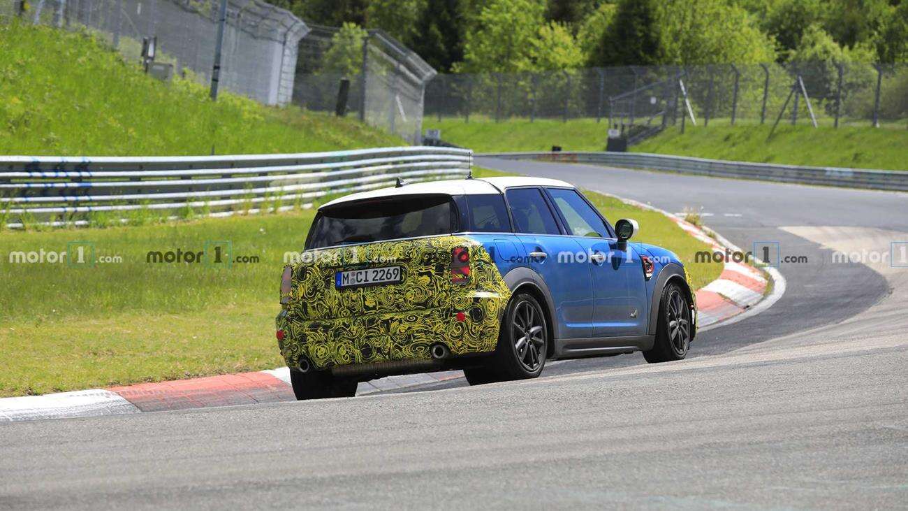 Lifting Mini Countryman dostrzeżony na Nurburgring