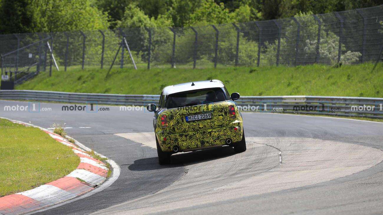 Lifting Mini Countryman dostrzeżony na Nurburgring