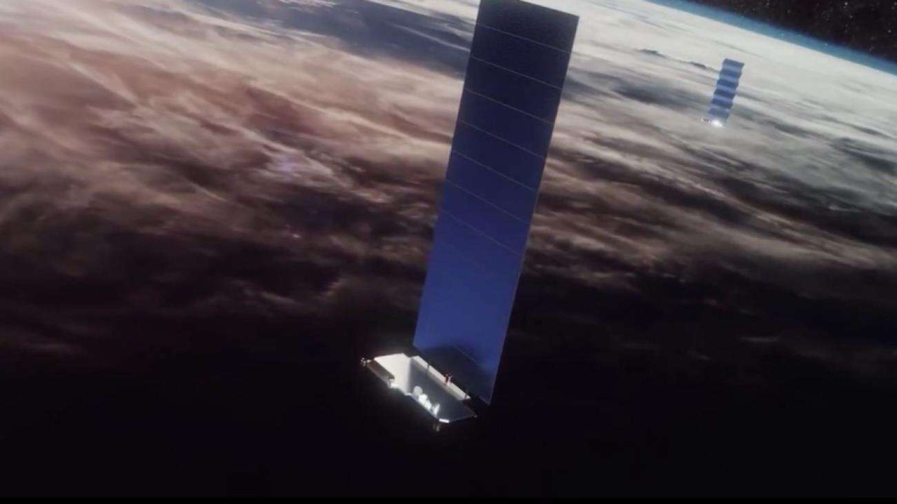 satelity SpaceX, Starlink SpaceX, nowe starlinki, przyciemnione satelity SpaceX