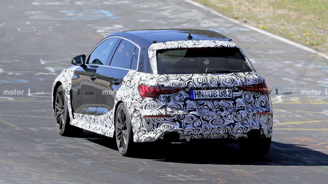 Posłuchajcie nowego Audi RS3 2021 w testach