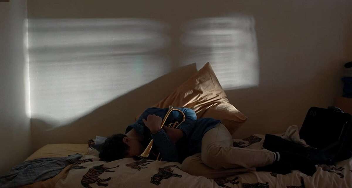 Muzyka i Paryż jakiego nie znamy. Recenzja serialu The Eddy z Joanną Kulig