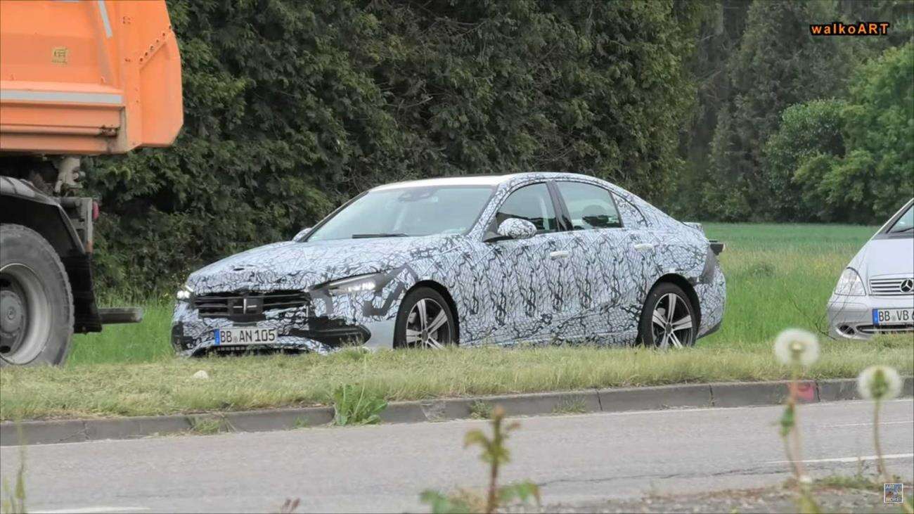 Wyszpiegowano prototyp Mercedesa klasy C 2021