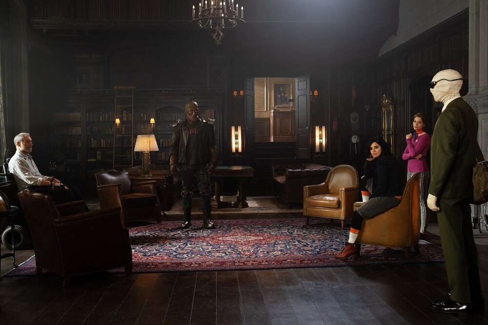 Doom Patrol - najnowsze zdjęcia zdradzają szczegóły drugiego sezonu