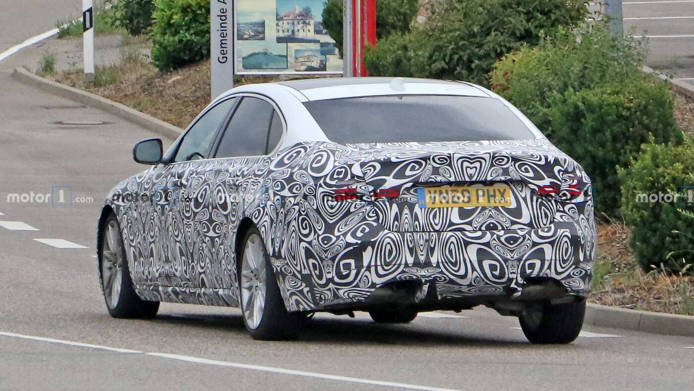 Dwa nowe Jaguary na zdjęciach szpiegowskich