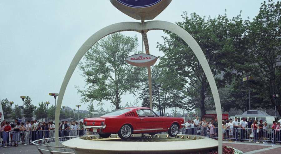 mustang fastback 1965