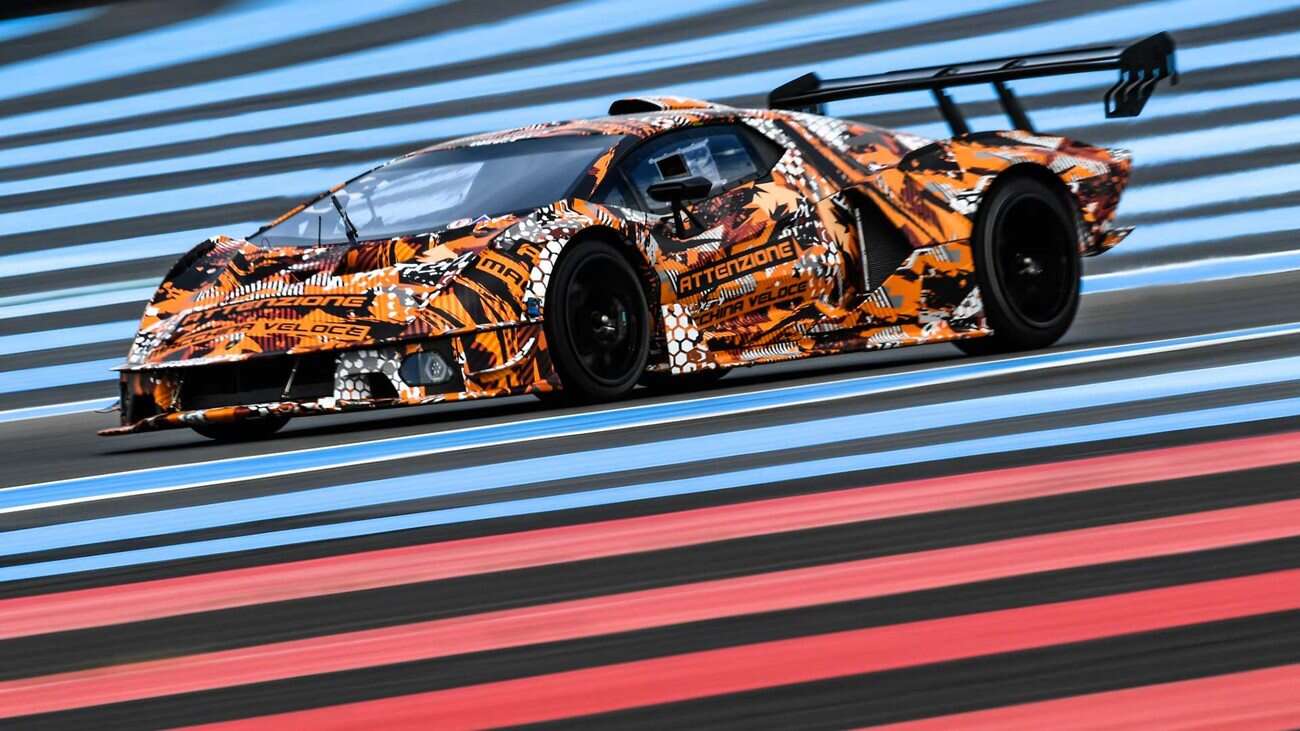 Najmocniejszy silnik V12 Lamborghini, czyli model SCV12