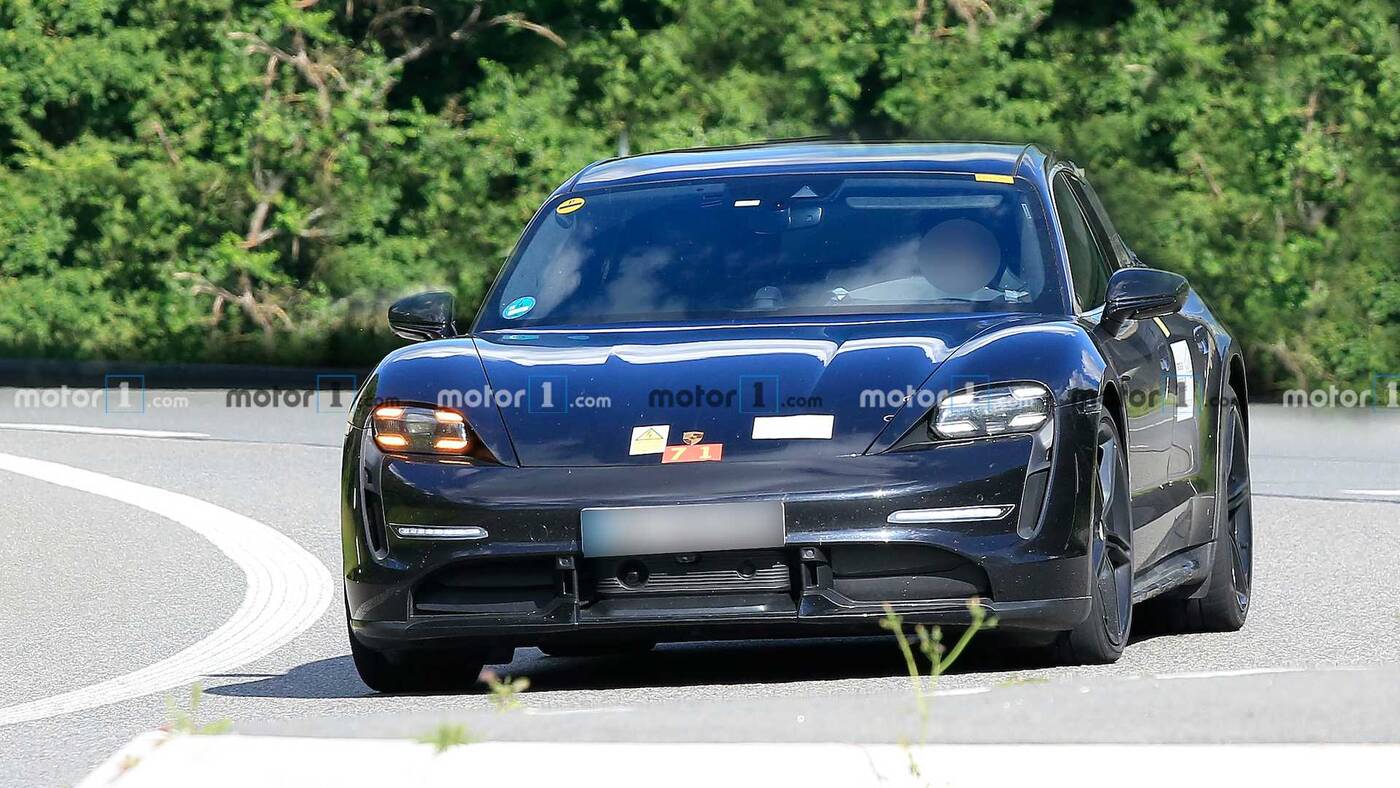 Nowe elektryczne Porsche w testach! Oto Taycan Cross Turismo