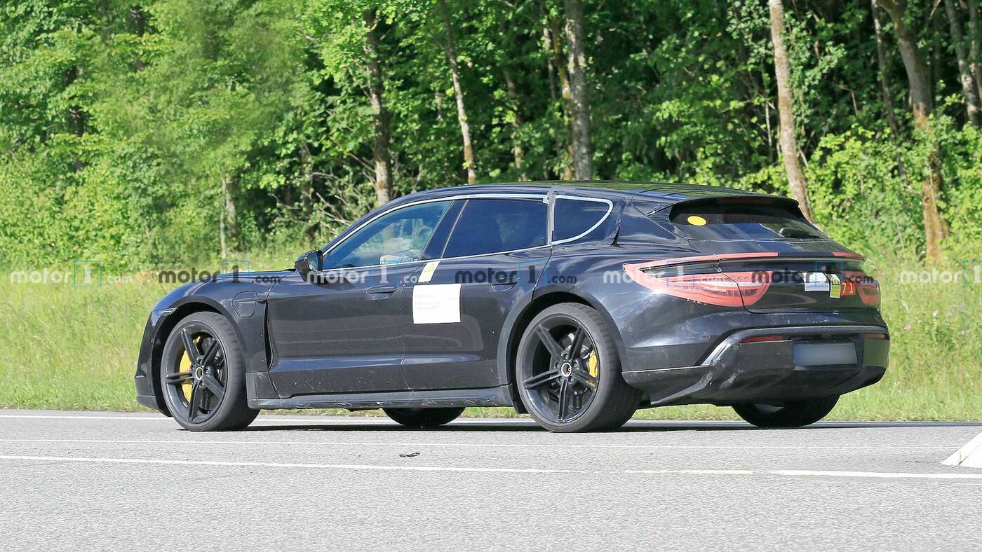 Nowe elektryczne Porsche w testach! Oto Taycan Cross Turismo