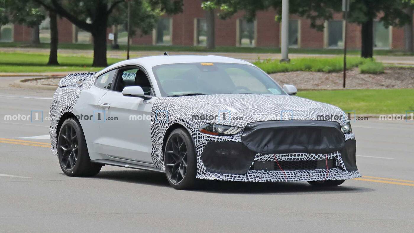 Nowy Ford Mustang Mach 1 wyszpiegowany