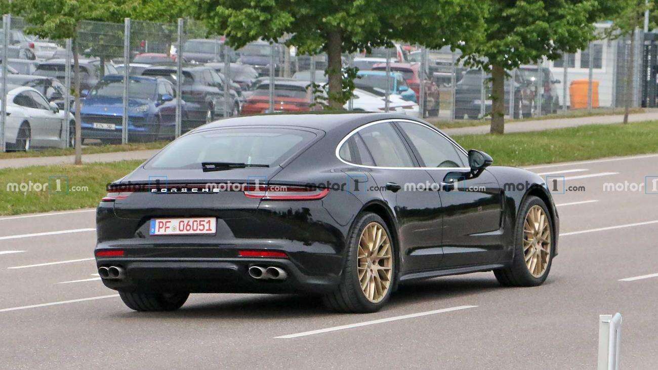 Odświeżone Porsche Panamera na zdjęciach szpiegowskich