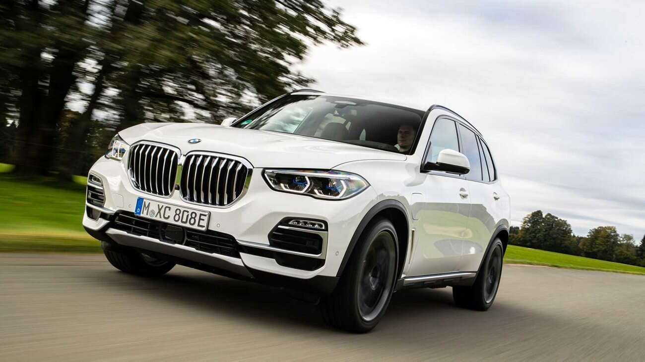 Poznajcie hybrydę BMW X5 xDrive45e 2021