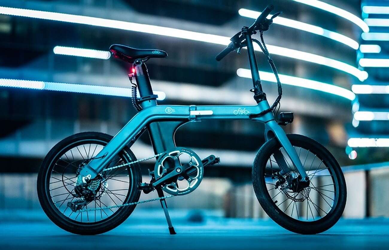 Składany rower elektryczny Fiido D11 zaskakuje zasięgiem