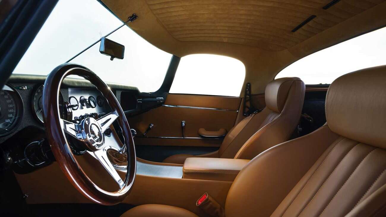 Wyścigowy Jaguar po przeróbce na Eagle Lightweight GT