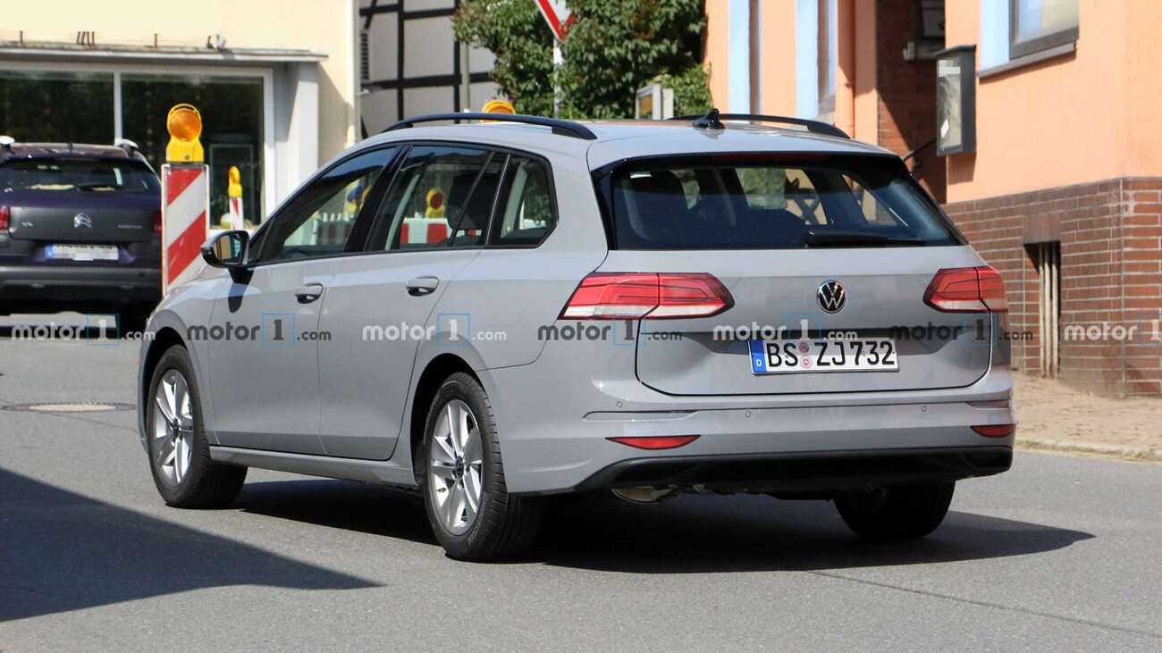 Zdjęcia nowego Golfa kombi zwiastują rychły debiut