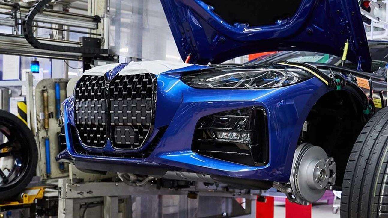 BMW M4 i M3 na nowych zdjęciach. Są wielkie nery